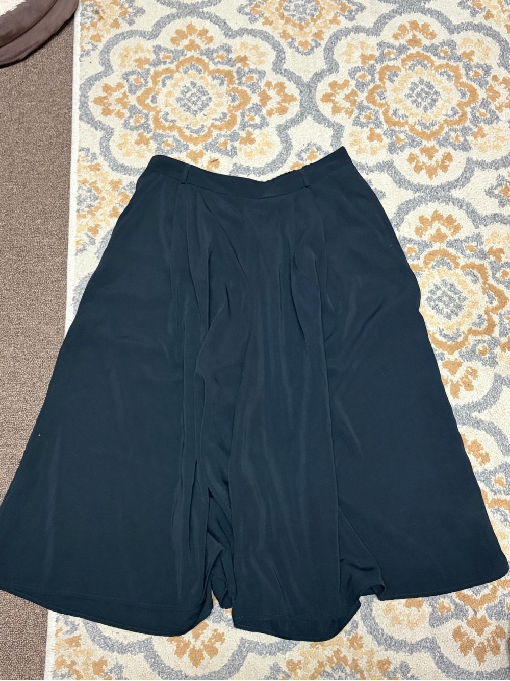 GU black cropped culottes